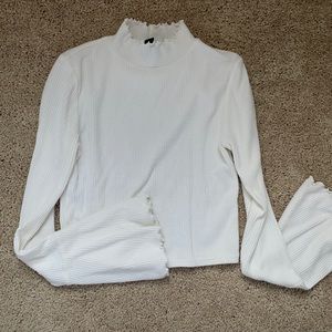 Forever 21 cropped long sleeve w bell sleeves